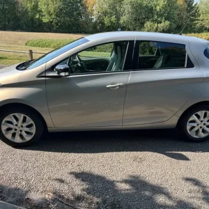 2016 Renault Zoe Hatchback - Image 5