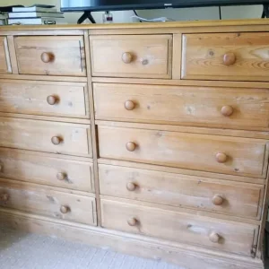 Set of 3 pine chest of drawers