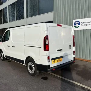 2024 Renault Trafic dCi 110 3T H1 Panel Van Red Edition - Image 3