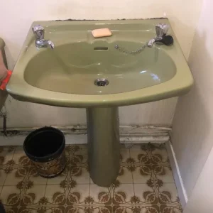 Avocado bathroom suite - Image 3
