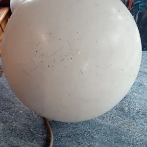 17x17 boat ball fender, unbranded, with 10mm line - Image 2