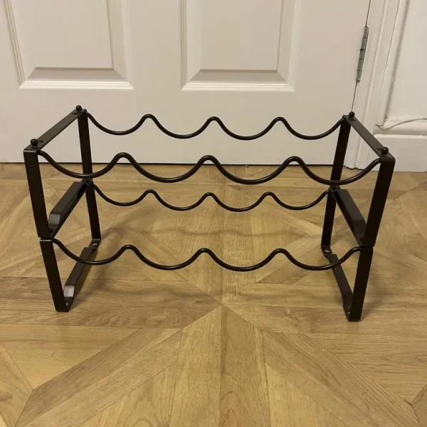 Metal wine rack