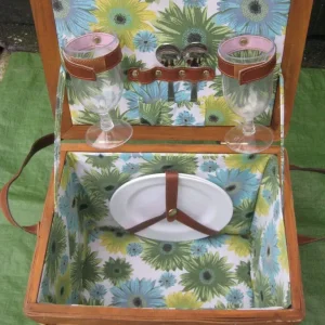 Woven Cane Picnic Hamper with Plates and Spoons - Image 3