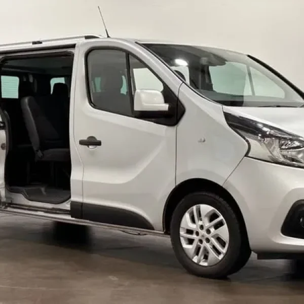 2016 Renault TRAFIC LL29 SPORT NAV DSI 8 Seater MPV MPV Diesel Manual