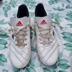 Job a lot mix of trainers and football tops - Image 8