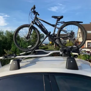 BMW G30 OEM Roof Rack with 2 Bike Carriers