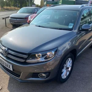 2012 Volkswagen Tiguan 2.0 TDI BlueMotion Tech SE SUV 5dr Diesel Manual 4WD Euro 5 (s/s) (140 ps)... - Image 3