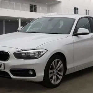2016 BMW 1 Series 116d Sport 5dr ++ SAT NAV / BMW HISTORY / 20 TAX / ULEZ ++ HATCHBACK Diesel Manual - Image 6