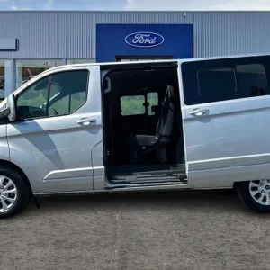 2023 Ford Transit Custom 320 Limited Auto L2 LWB Double Cab - Image 6