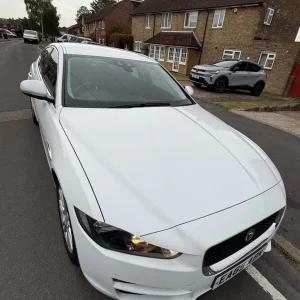 Jaguar XE 2.0T Auto 2015 - Image 2
