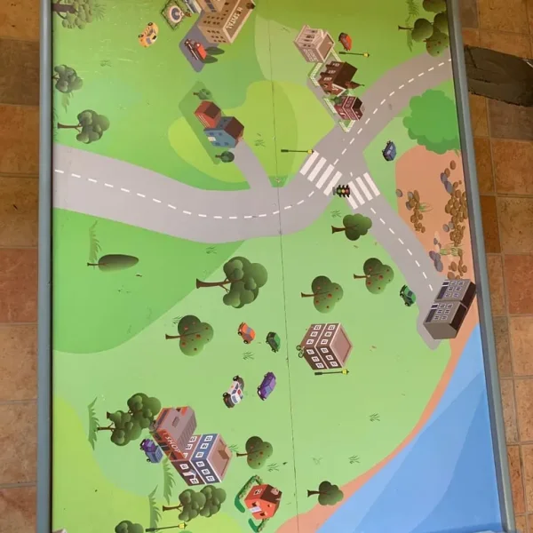 Train track table