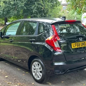 2018 Honda Jazz 1.3 i-VTEC SE with Nav and CVT - Image 7