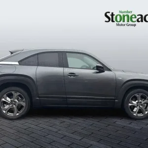2024 Mazda MX-30 Exclusive-Line 5-door electric hatchback - Image 2
