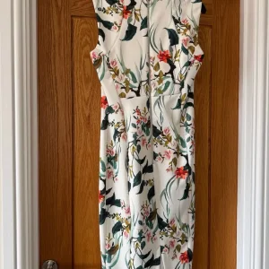 Evening Dress Size 10 - Image 3