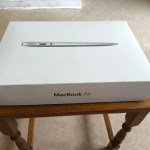 MacBook Air 13" box - Image 2