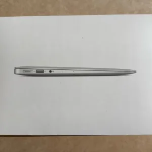 MacBook Air 13" box