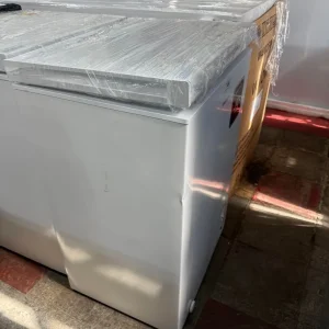 Statesman graded chest freezer white 99L with temperature alarm - Image 3