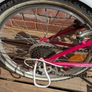 Pink Kids' Bike (6–8 Years) - Image 6