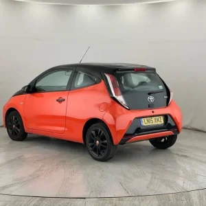2015 Toyota Aygo 1.0 VVT-i x-cite Hatchback - Image 6