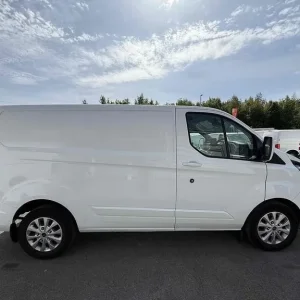 2021 Ford Transit Custom 2.0 EcoBlue Limited Auto SWB Air Con L1 H1 Euro 6 (s/s) - Image 4