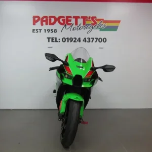 2023 Kawasaki ZX1002 Lpfan - Image 3