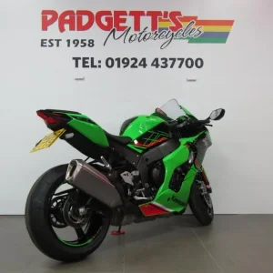 2023 Kawasaki ZX1002 Lpfan - Image 8