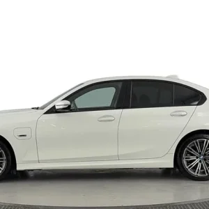 2022 BMW 3 Series 330e M Sport Hatchback Hybrid - Image 7