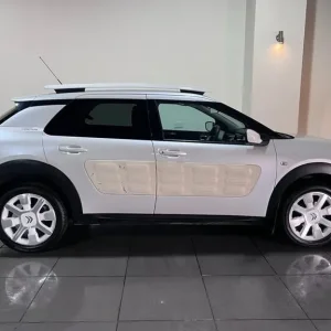 2018 Citroen C4 Cactus 1.2 PureTech Hatchback - Image 6
