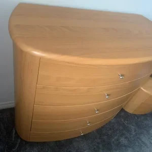 Sturdy chest drawer with soft-close drawers - Image 2