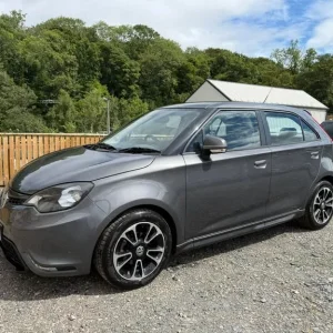 2016 MG3 1.5 VTi TECH 3Style 5-door hatchback manual - Image 2