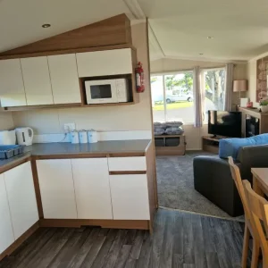 3-bedroom caravan at Haven Craig Tara, High Wycombe - Image 5