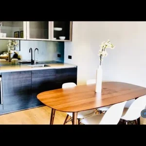2 bedroom flat with wood floors and period features in Mayfield, Newington - Image 2
