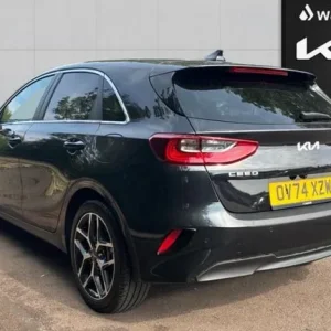 2025 Kia Ceed 1.5 T-GDi 3 Hatchback Petrol Manual - Image 2