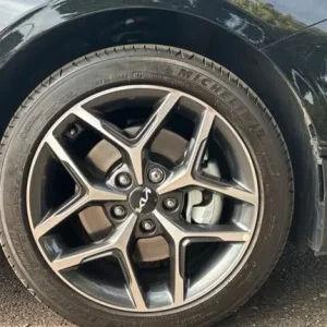 2025 Kia Ceed 1.5 T-GDi 3 Hatchback Petrol Manual - Image 5