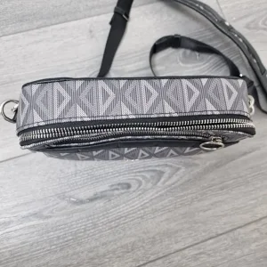 Dior pouch - Image 3
