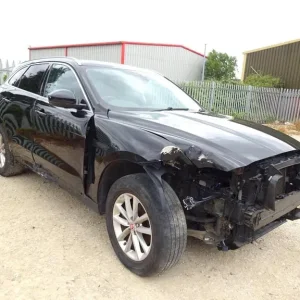 2018 Jaguar F-Pace Prestige AWD Diesel – Front and side damage, salvage, starts, repairable - Image 5