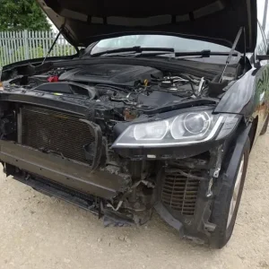 2018 Jaguar F-Pace Prestige AWD Diesel – Front and side damage, salvage, starts, repairable - Image 8