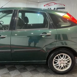 2004 Ford Focus 1.6i 16v LX 5-door Hatchback - Image 8