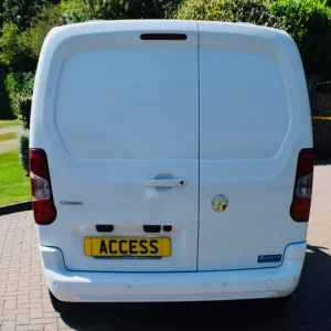 2023 Vauxhall Combo 1.5 Turbo D 2300 Pro L1 H1 Euro 6 (s/s) 5dr Panel Van Diesel Manual - Image 5