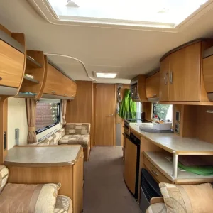 Swift Challenger 530 - 4berth caravan - Image 4