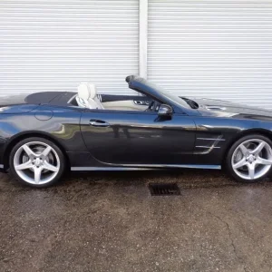 2013 Mercedes-Benz SL 500 Convertible - Image 4