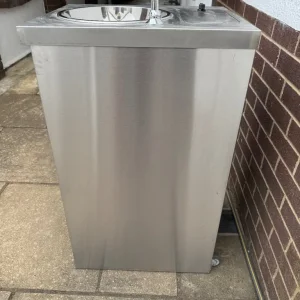 Parry Mobile Hand Wash Basin - Image 4