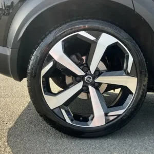 2020 Nissan Juke Tekna 1.0 DiG-T Manual 5-door Hatchback - Image 7