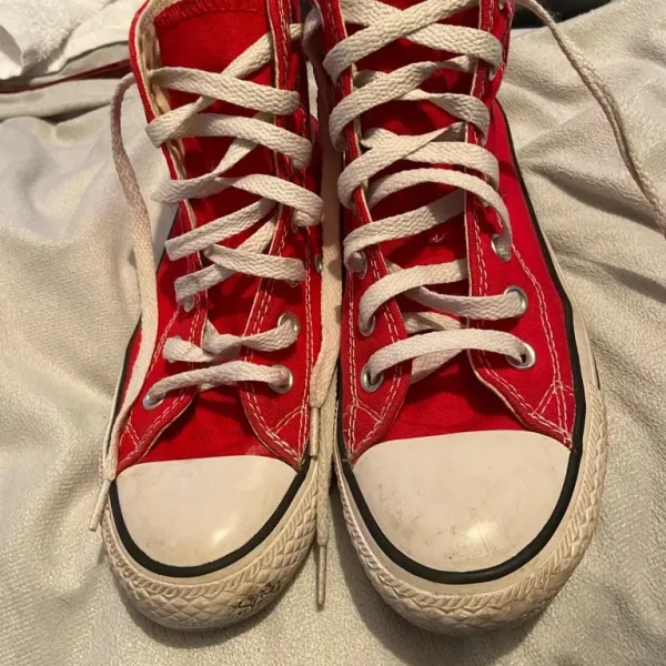 Size 5 red converse