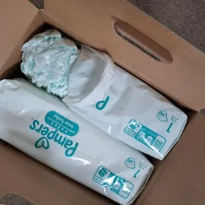 Pampers size 1 nappy box - Image 3