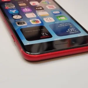 iPhone SE 3rd Gen Red 64GB - Image 3