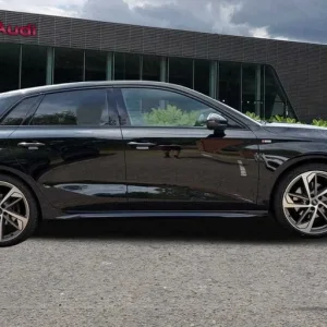 2023 Audi A3 35 TDI Black Edition 5-door hatchback - Image 4