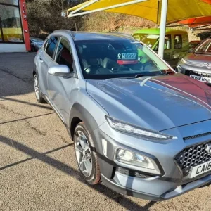 2018 Hyundai KONA PREMIUM SE Hatchback Petrol Manual - Image 3