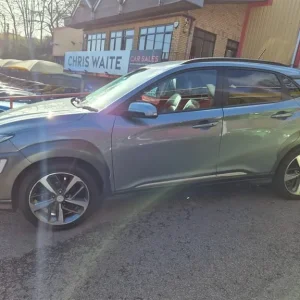 2018 Hyundai KONA PREMIUM SE Hatchback Petrol Manual - Image 5