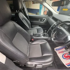 2017 Land Rover Discovery Sport 2.0 TD4 SE 4WD Estate Diesel Manual - Image 2
